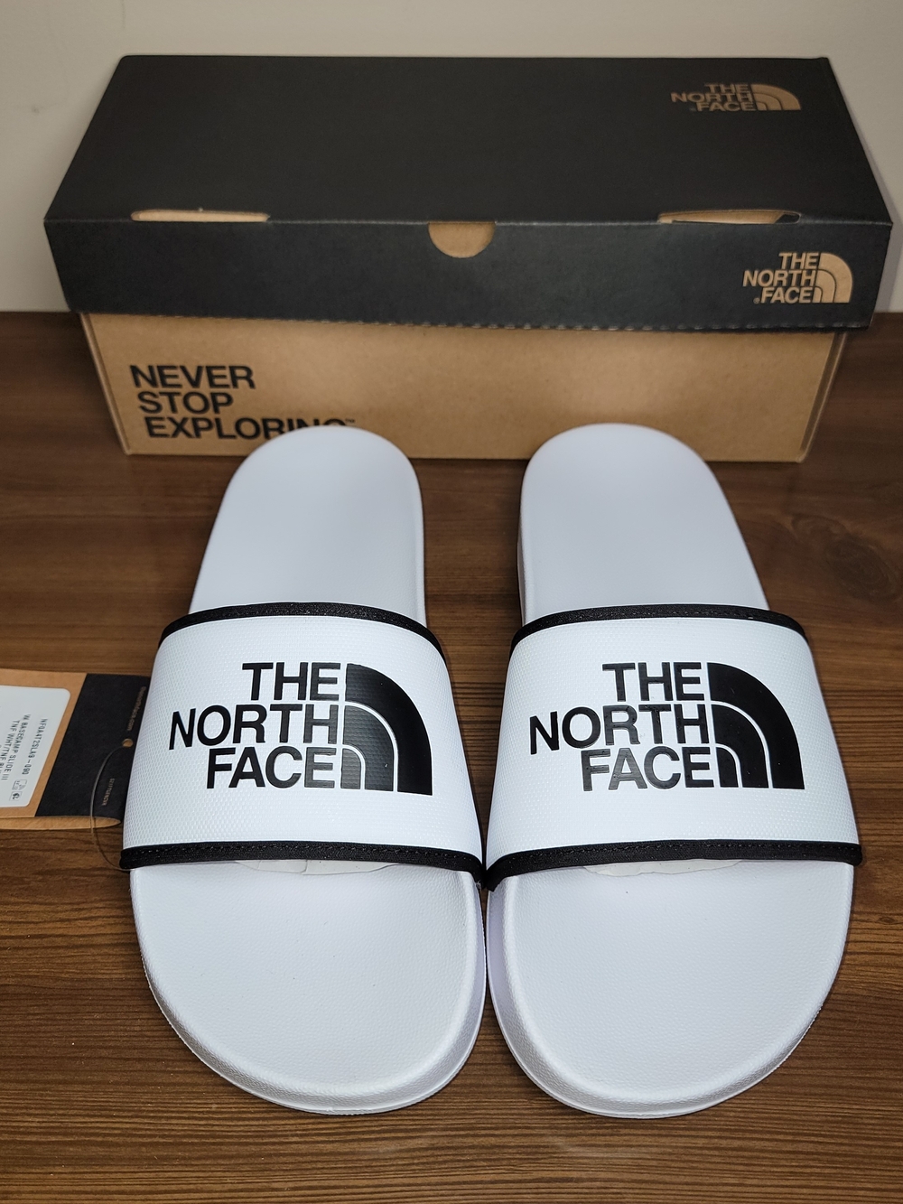 The North FaceBase Camp Slide III Women's White/Black - Size 9